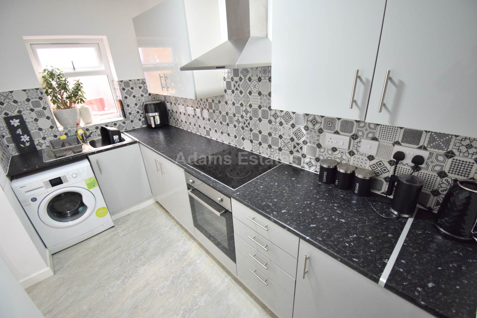 Pond Head Lane, Reading, Image 1