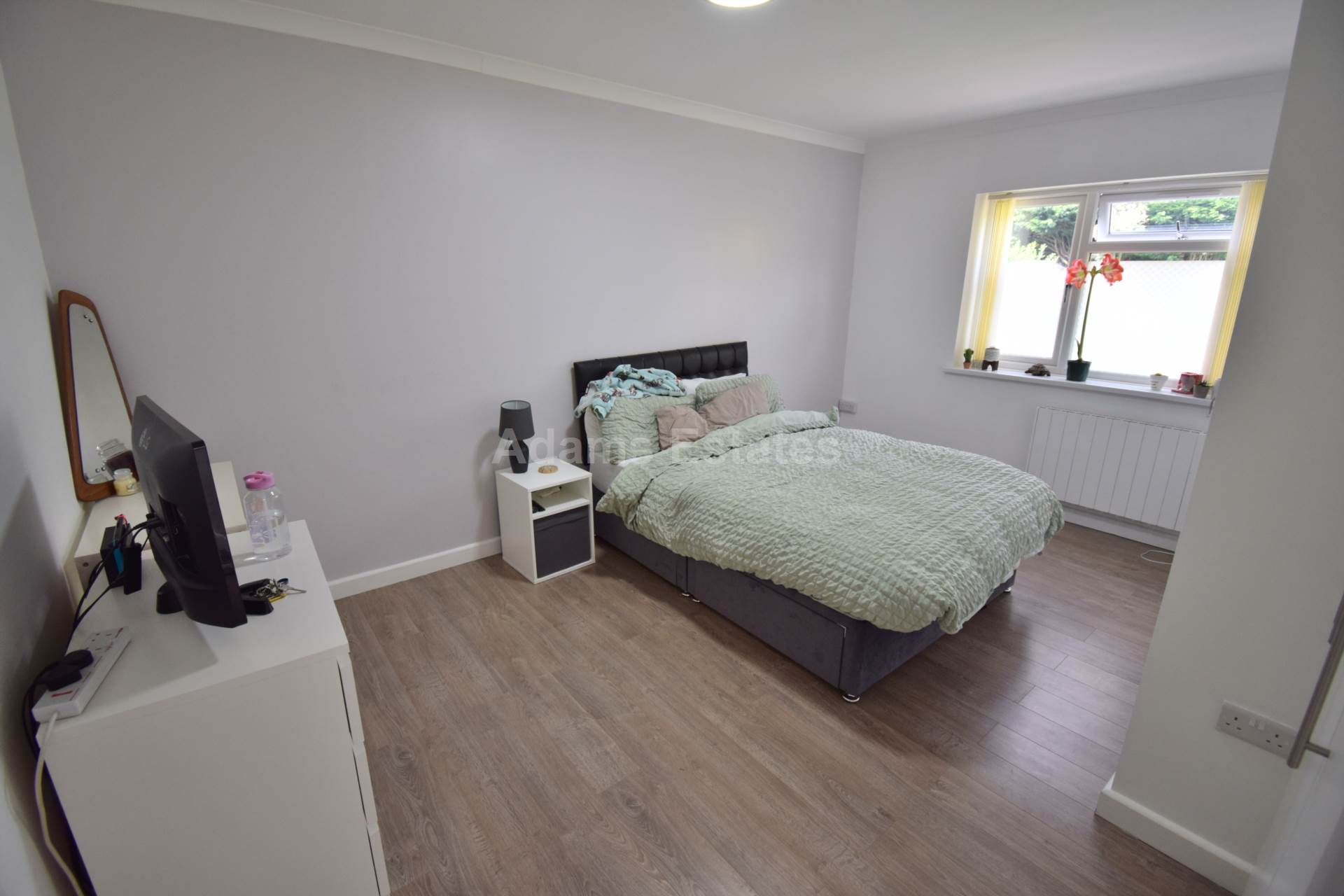 Pond Head Lane, Reading, Image 2