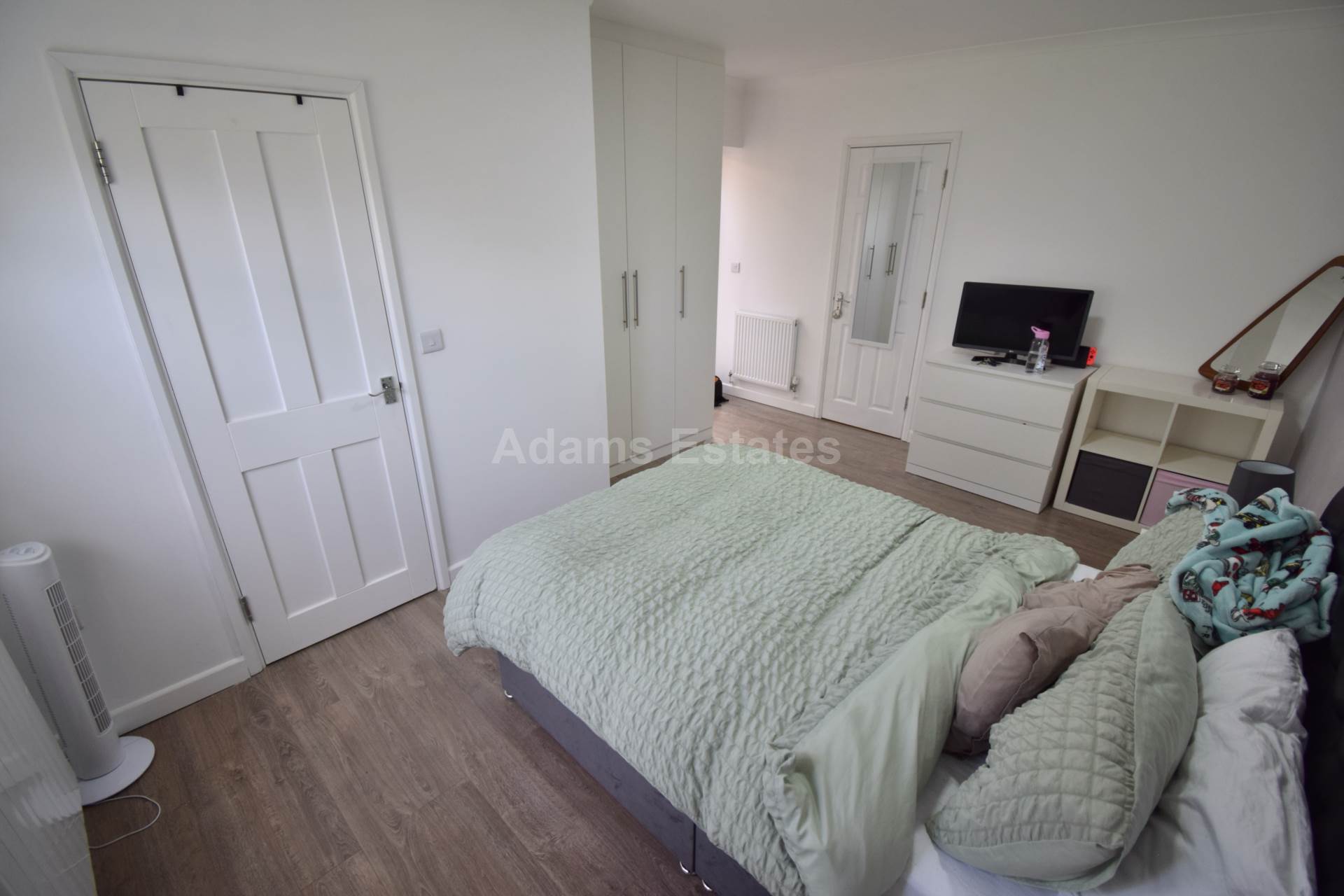 Pond Head Lane, Reading, Image 3