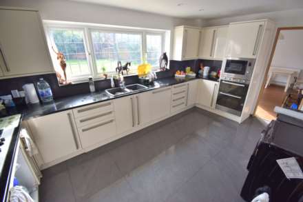 Cintra Avenue, Reading, Image 3
