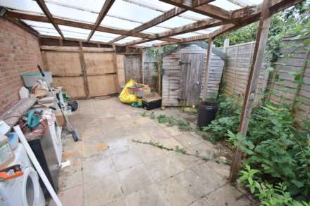 Milton Road, Earley, Reading, Image 13