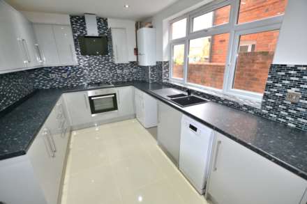 Property For Rent Grange Avenue, Reading