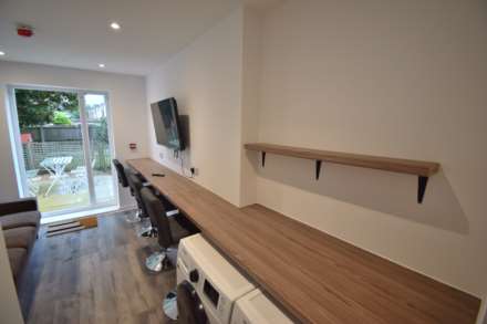 Room 4, Beresford Road, Reading, Image 8