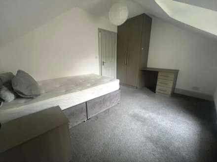 Erleigh Road, Reading, Image 6