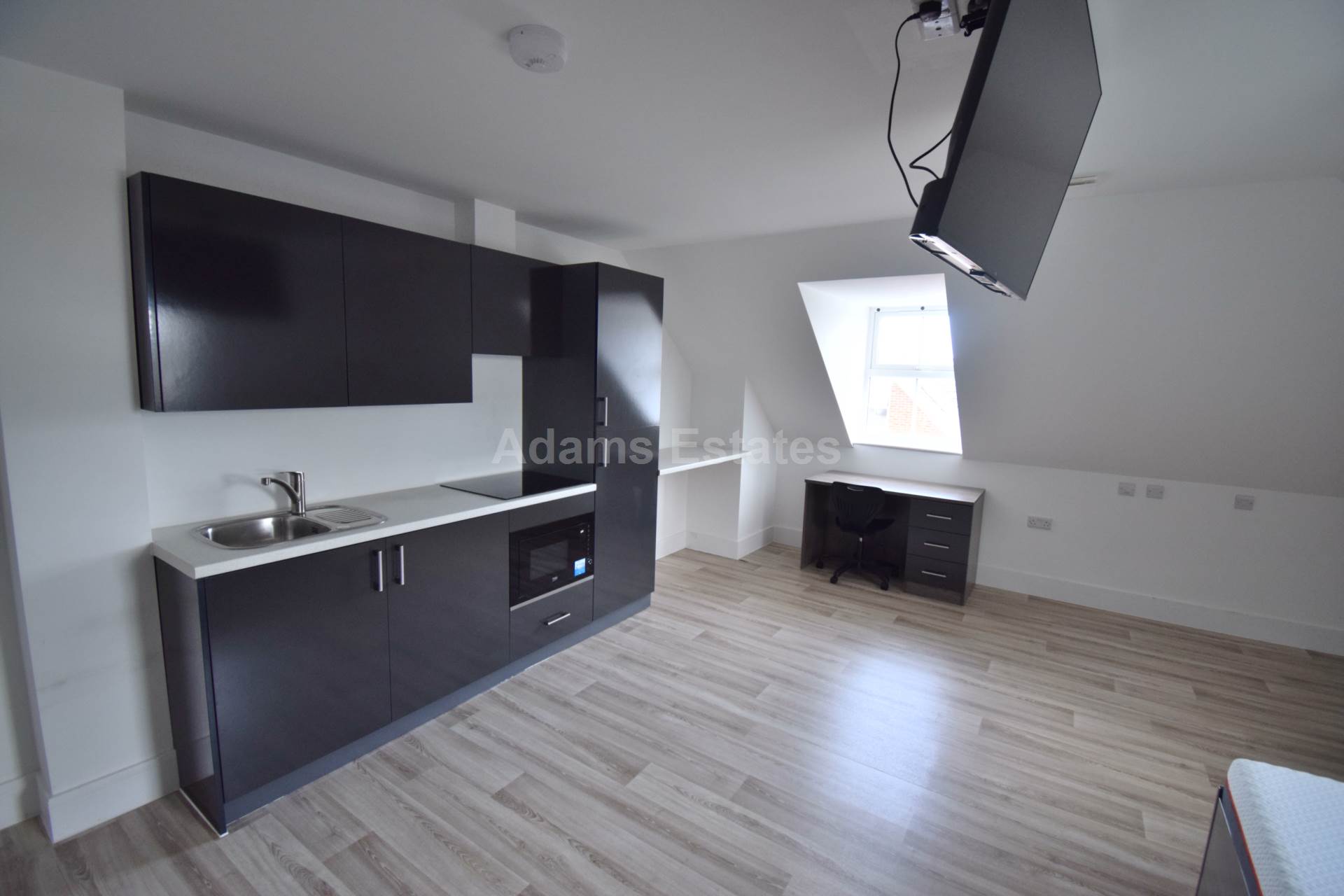 Block B, Charndon Close, Reading, Image 12