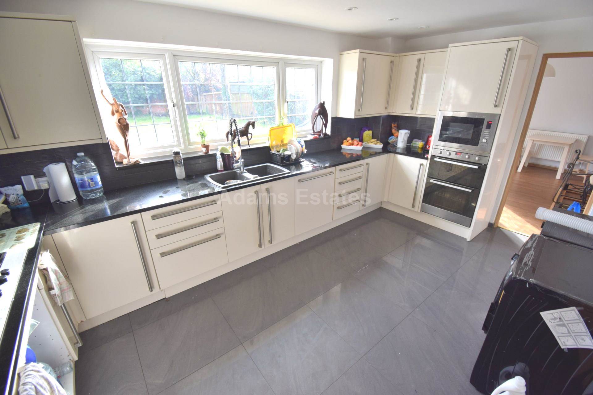 Room 4, Cintra Avenue, Reading, Image 3