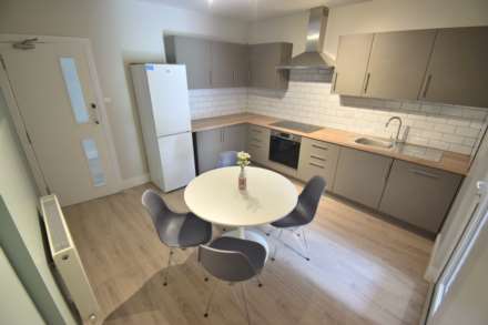 Oxford Road, Reading, Image 4