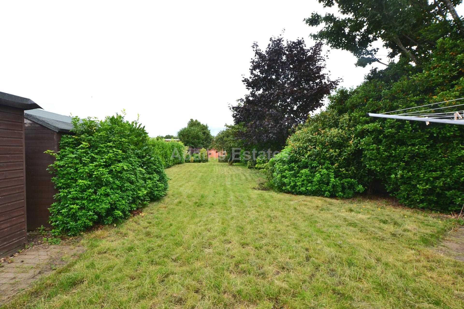 Room 4, Reading Road, Woodley, Image 12