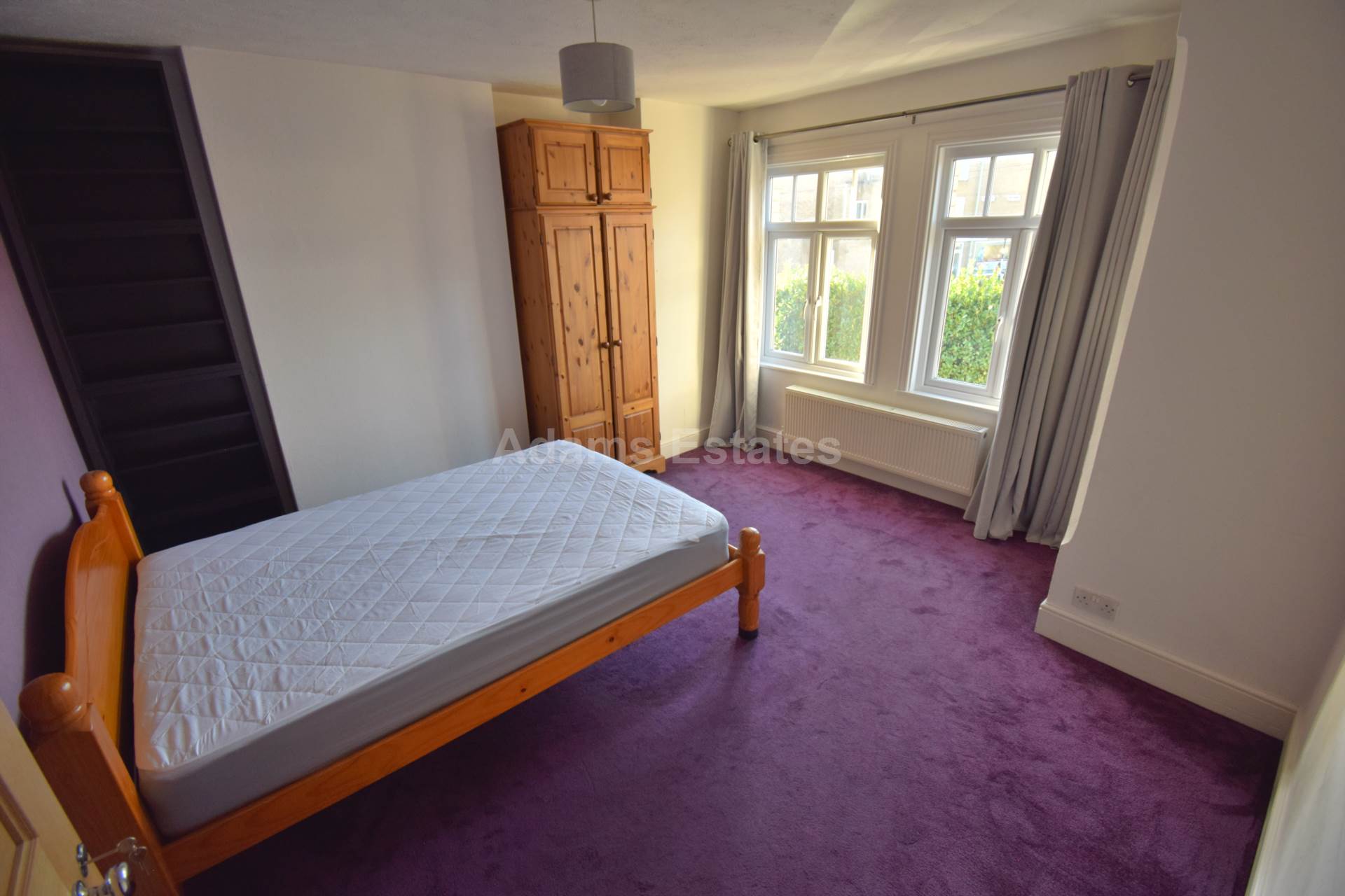 Room 4, Reading Road, Woodley, Image 2