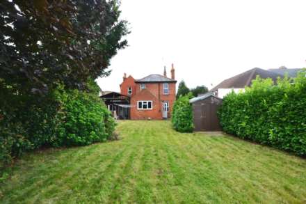 Room 4, Reading Road, Woodley, Image 13
