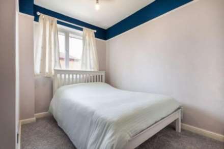 Gregory Close, Reading, Image 6