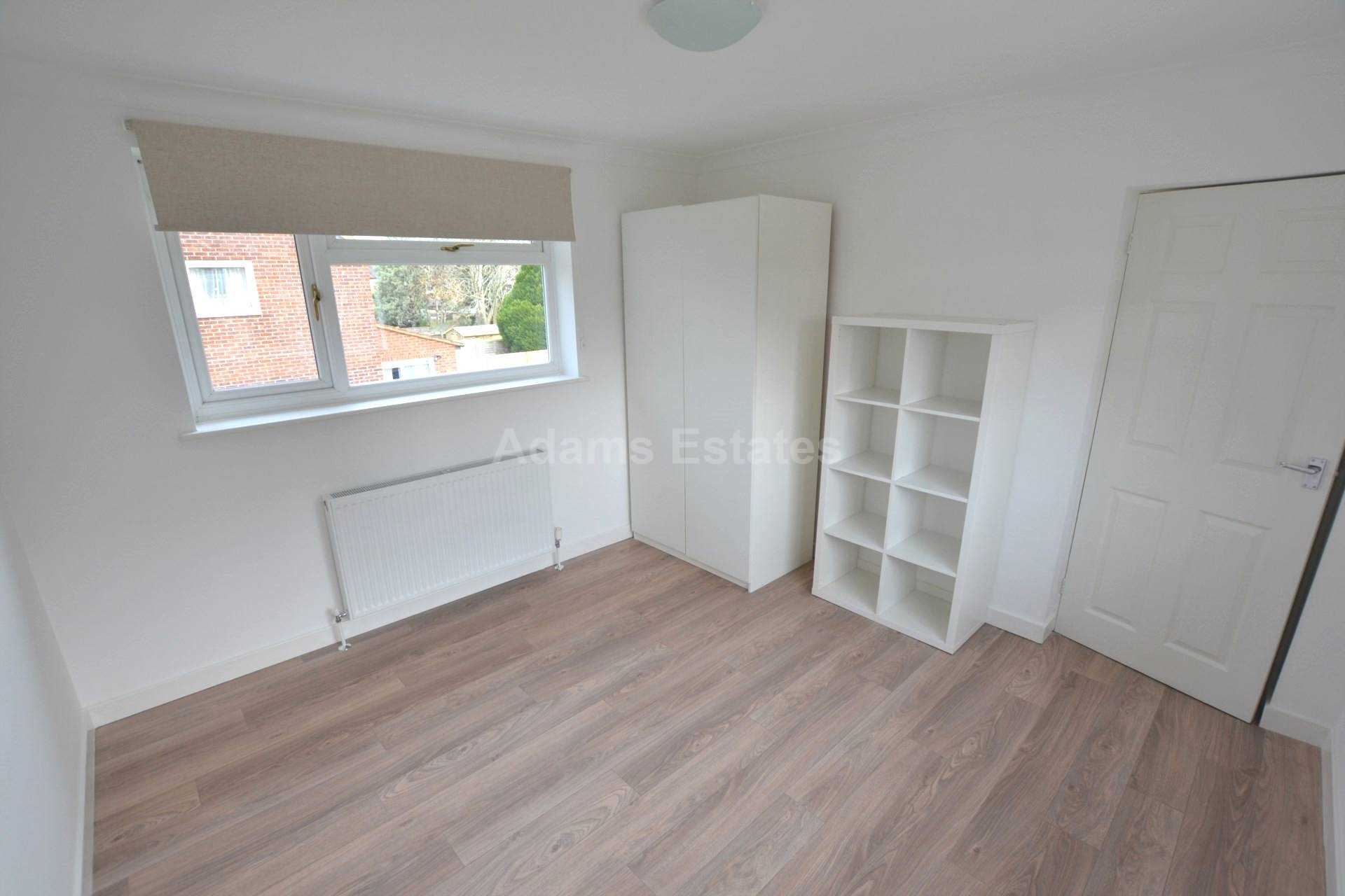 Corsham Road, Calcot, Image 13