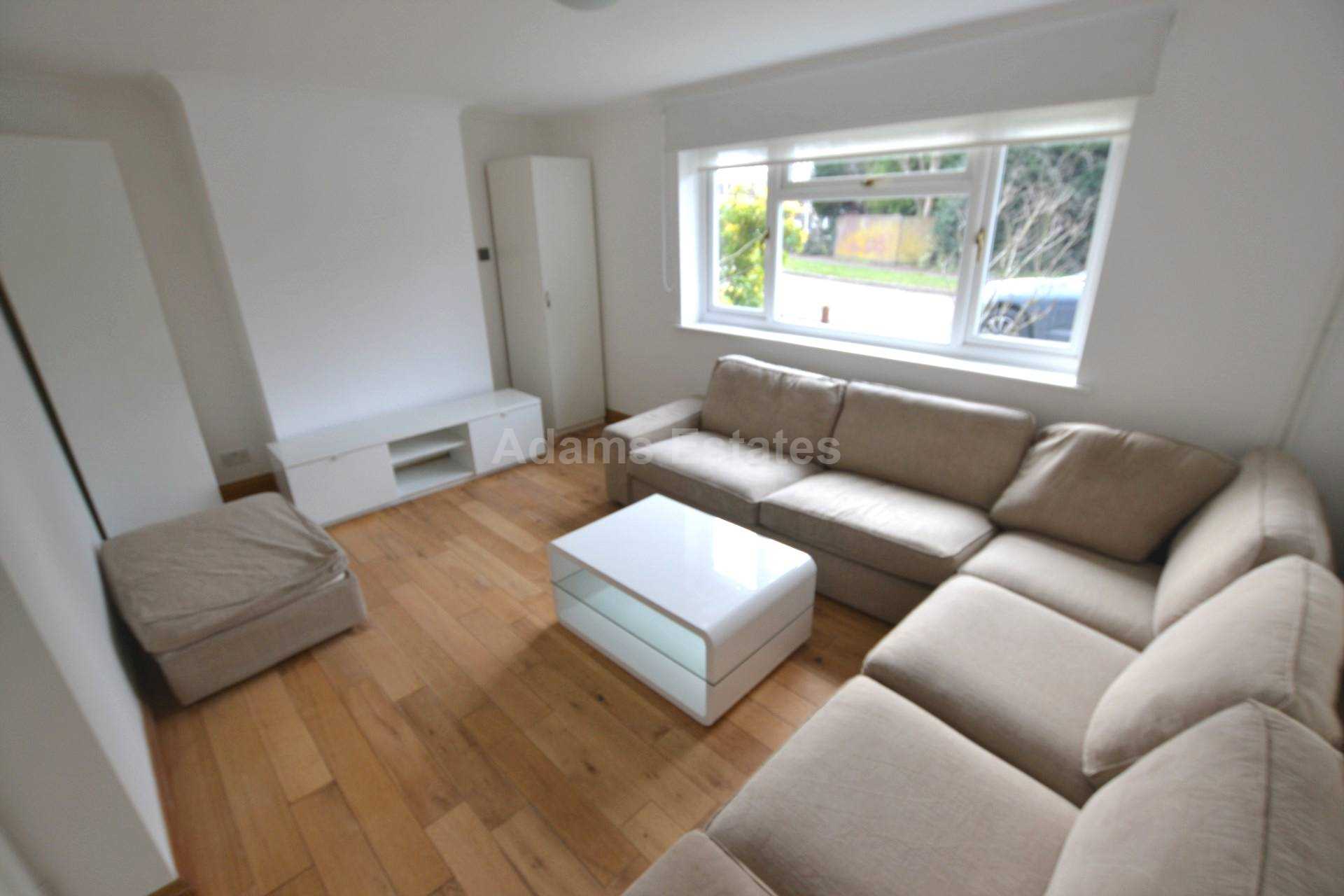 Corsham Road, Calcot, Image 2
