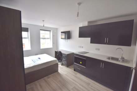 Block A, Charndon Close, Reading, Image 7