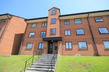 1 Bedroom Apartment, Tippett Rise, Reading