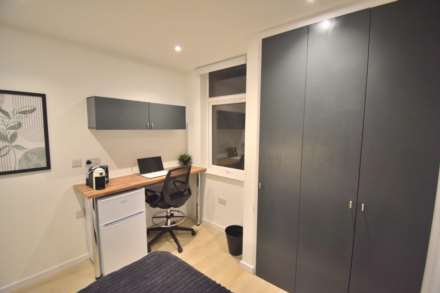 Room 2, Radstock Road, Reading, Image 2