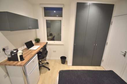 Room 2, Radstock Road, Reading, Image 3