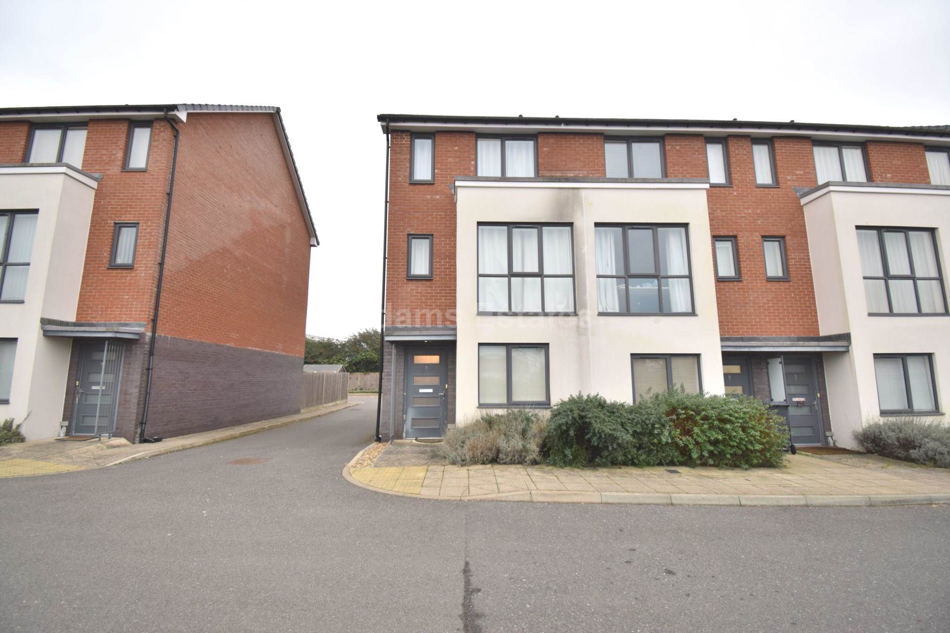 Woolhampton Way, Reading, Image 1