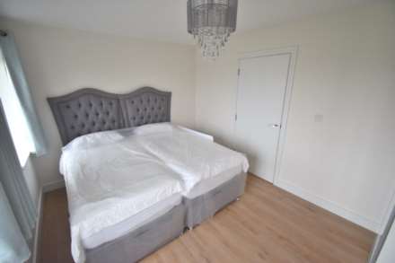Woolhampton Way, Reading, Image 12