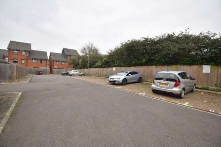 Woolhampton Way, Reading, Image 17