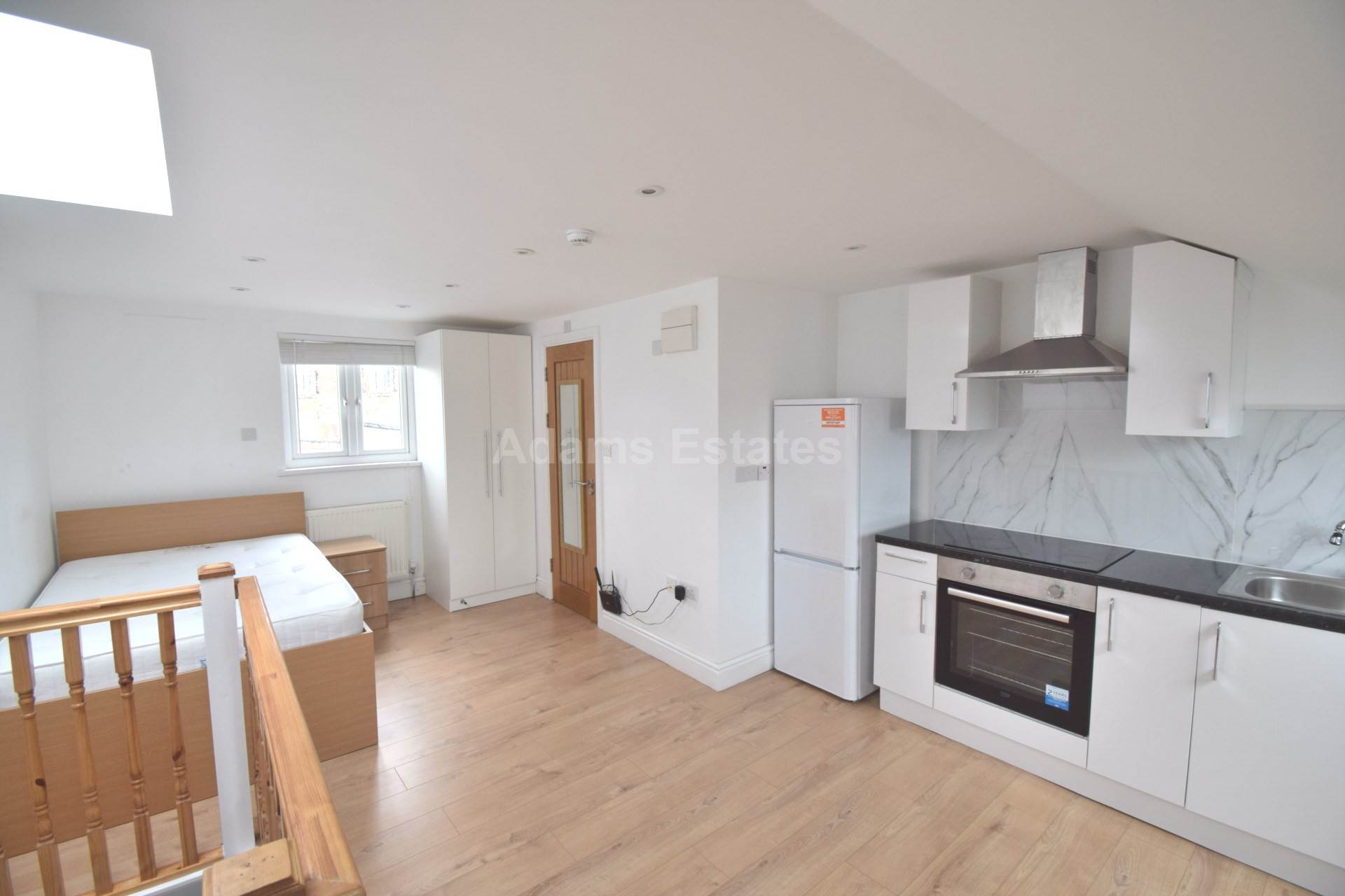 Upper Crown Street, Reading, Image 4