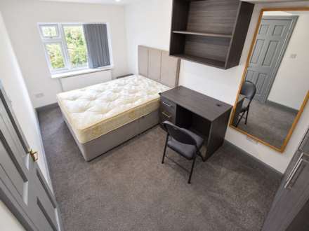 Alexandra Road, Reading, Image 17