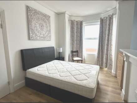 Radstock Road, Reading, Image 2