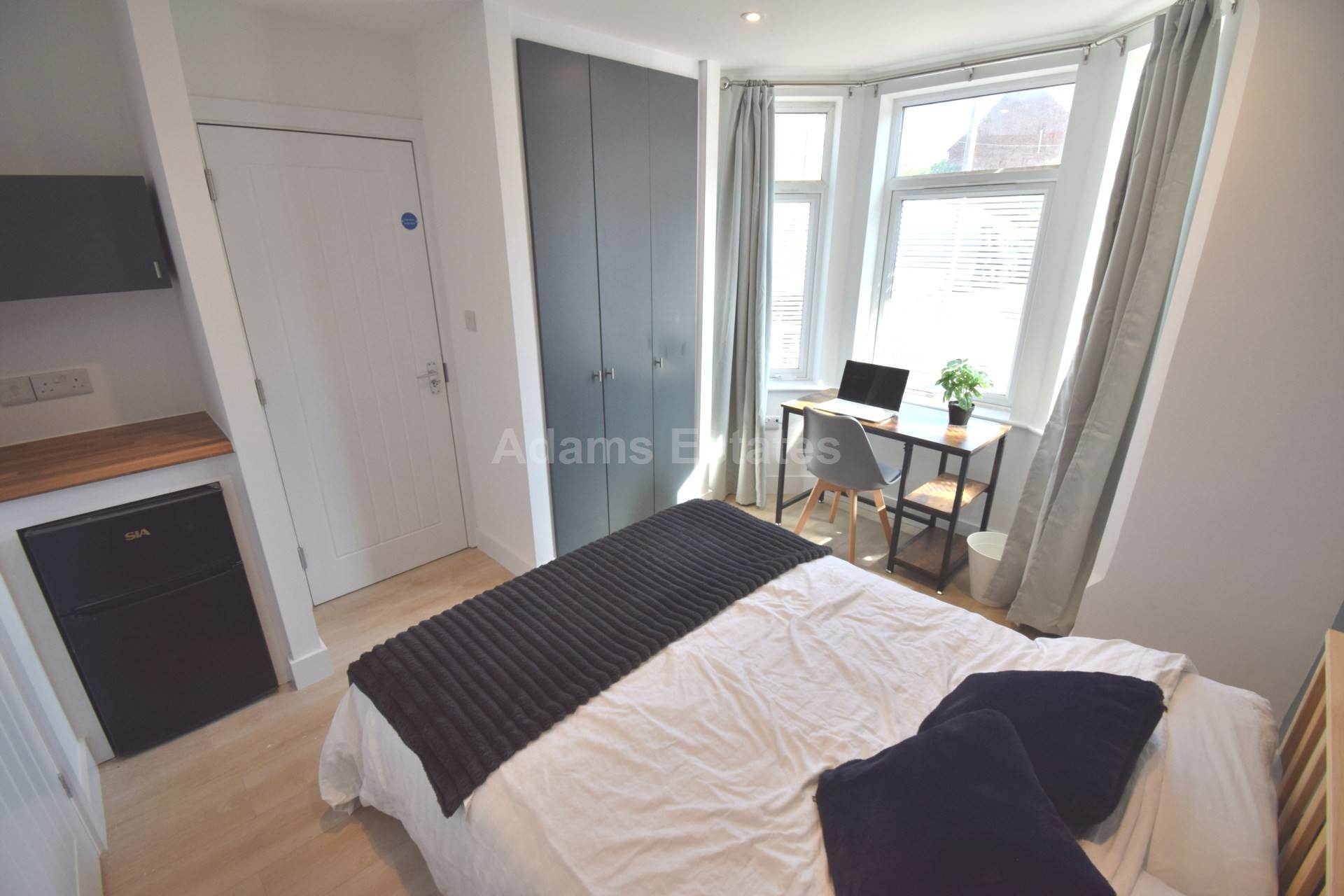 Room 1, Cholmeley Road, Reading, Image 1