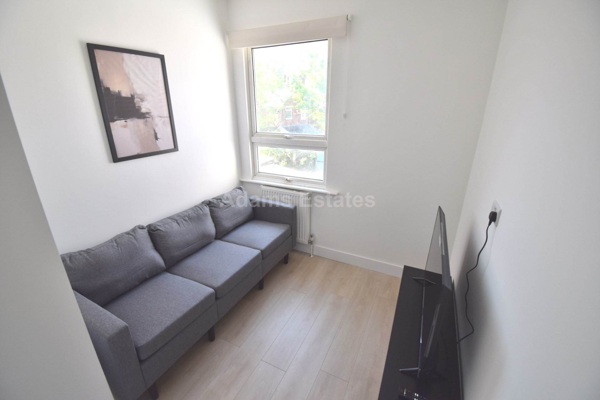 Room 1, Cholmeley Road, Reading, Image 7