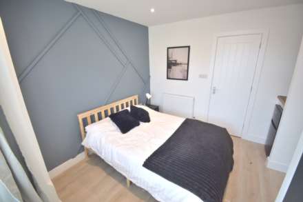 Room 1, Cholmeley Road, Reading, Image 2