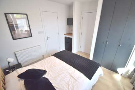 Room 1, Cholmeley Road, Reading, Image 3