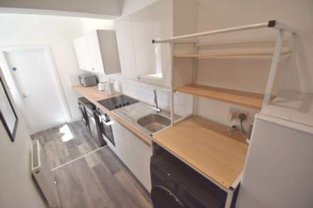 Room 1, Cholmeley Road, Reading, Image 6
