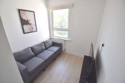 Room 1, Cholmeley Road, Reading, Image 7