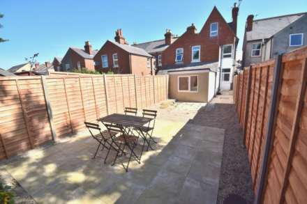 Room 1, Cholmeley Road, Reading, Image 9