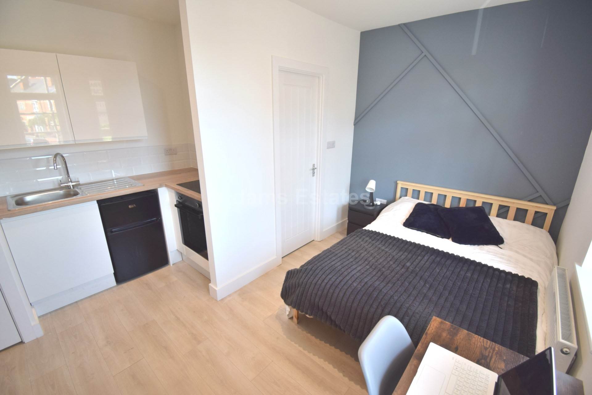 Studio 4, Cholmeley Road, Reading, Image 1