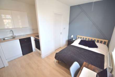 1 Bedroom Studio, Studio 4, Cholmeley Road, Reading