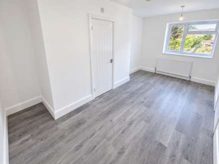 Old Whitley Wood Lane, Reading, Image 10