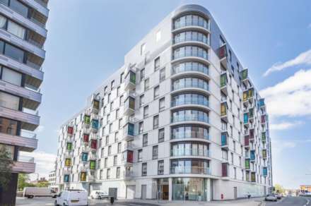 2 Bedroom Flat, Hunsaker Street, Alfred Street
