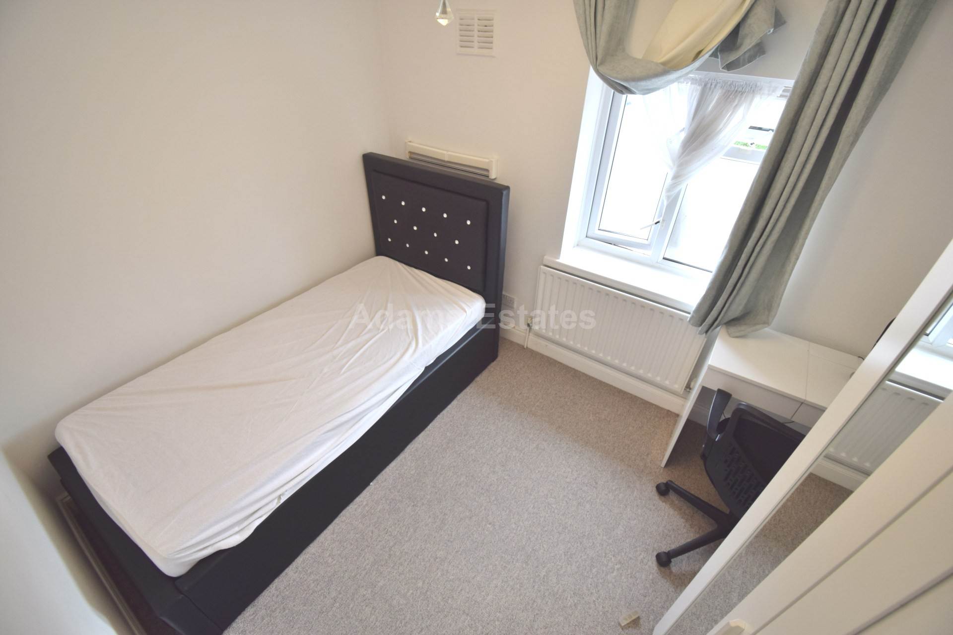 Falcon Avenue, Reading, Image 3