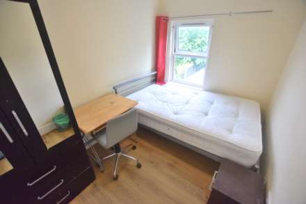Blenheim Road, Reading, Image 9