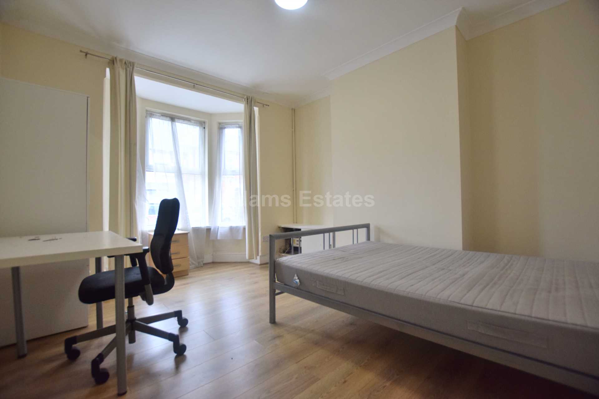Blenheim Road, Reading, Image 4