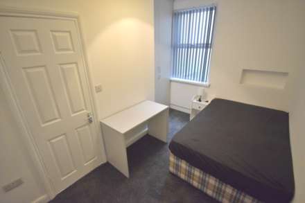 1 Bedroom Room (Double), Addington Road, Reading
