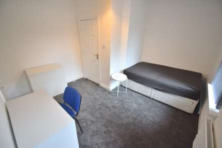 1 Bedroom Room (Double), Addington Road, Reading
