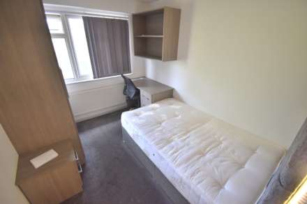 Bulmershe Road, University Area, Image 7