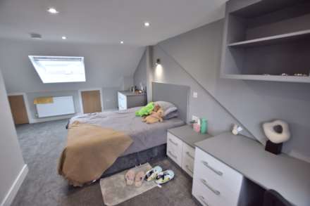 Sidmouth Street, Reading,, Image 10