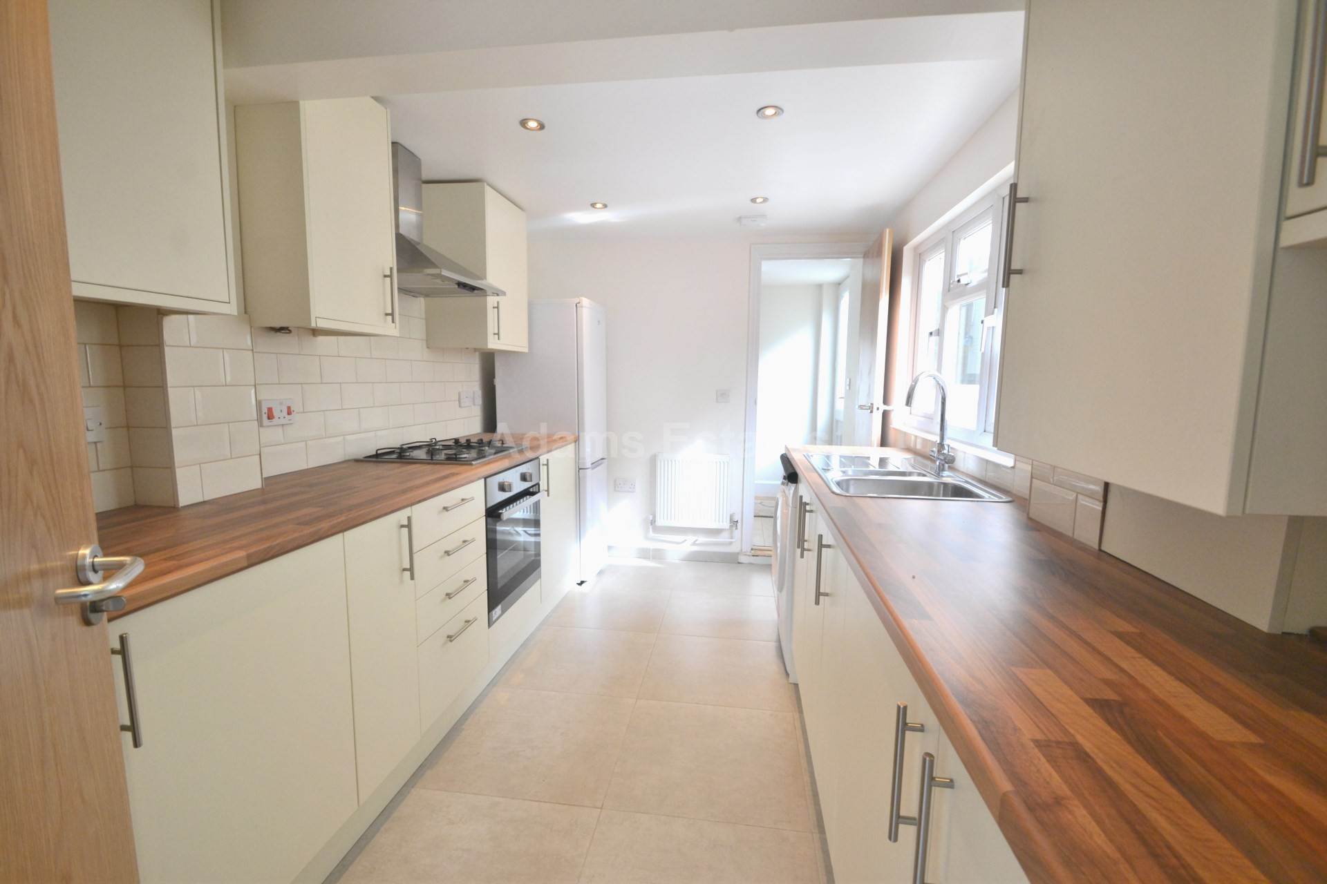 Donnington Gardens, Reading, Image 3