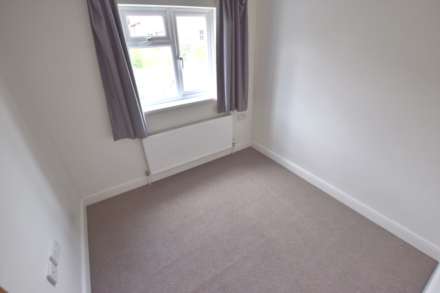 Donnington Gardens, Reading, Image 10