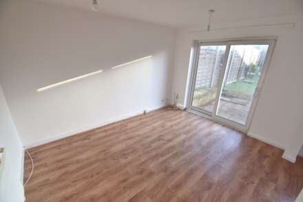 Heroes Walk, Reading, Image 5