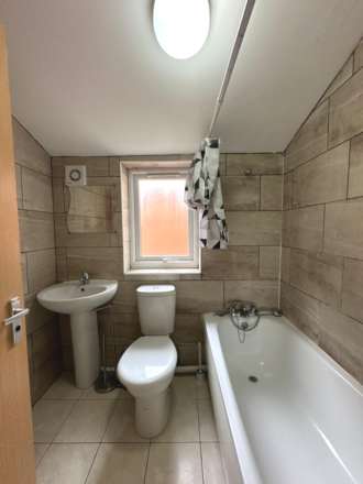 Donnington Road, Reading, Image 11