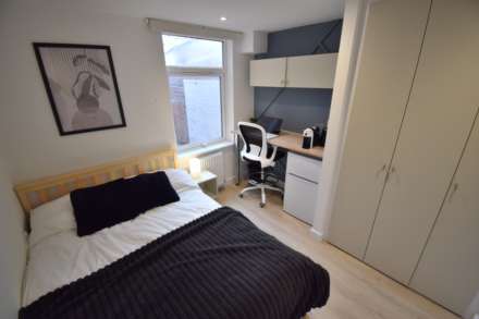 Property For Rent Connaught Road, Reading
